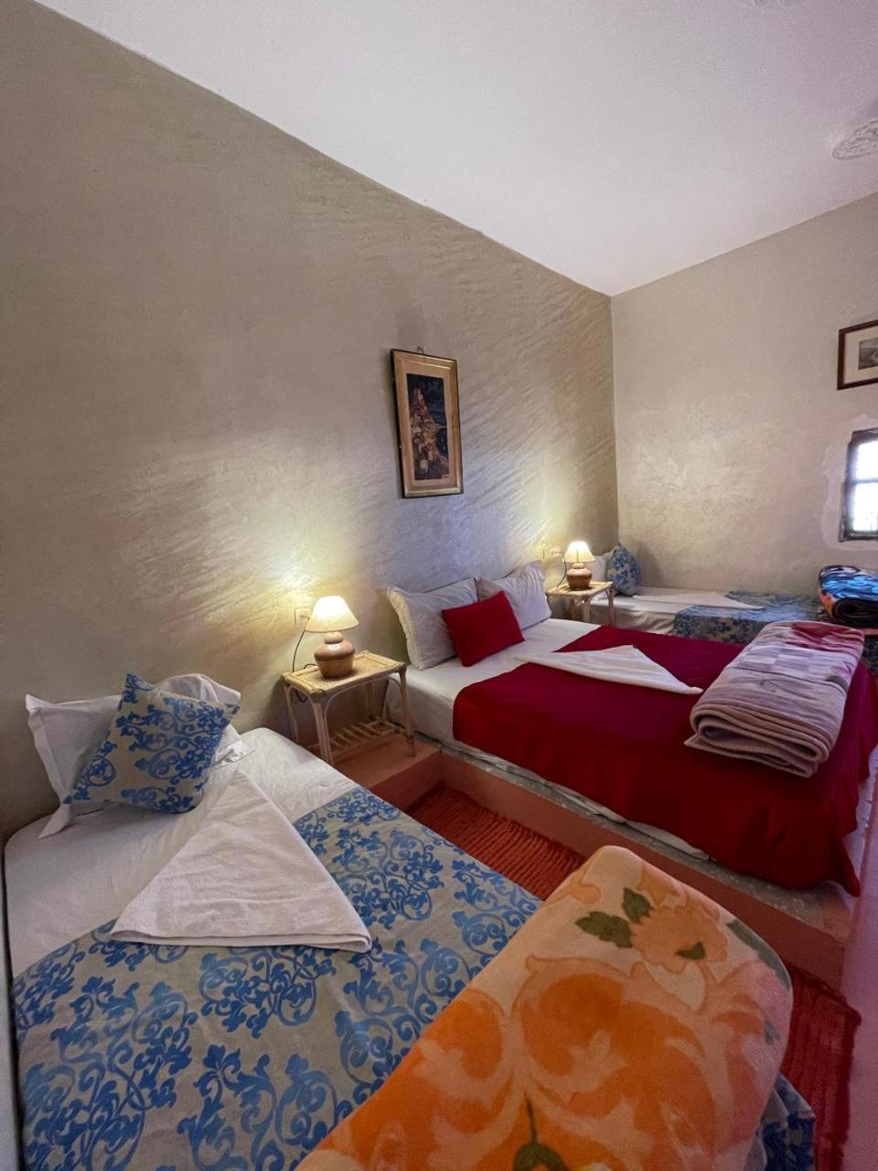 Hotel Familiale Les Grotte Aït Benhaddou Exterior photo